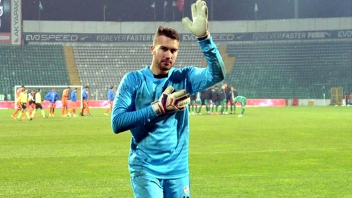 Bursaspor Kalecisi Harun Tekin, Gaziantepspor Maçında Penaltı Kurtardı