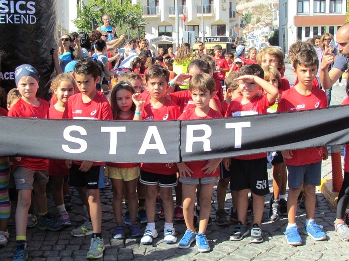 Çeşme\'de Yarı Maraton Heyecanı