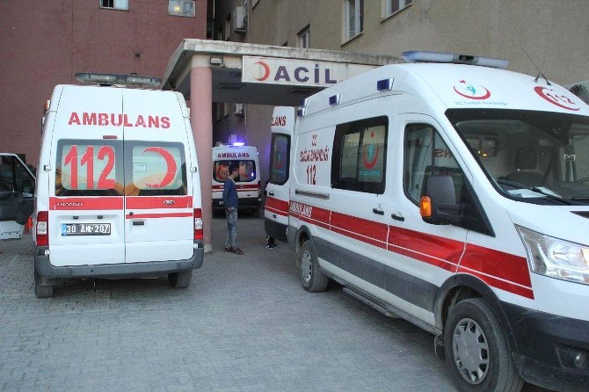 Çukurca\'da 1 Şehit, 5 Asker Yaralı