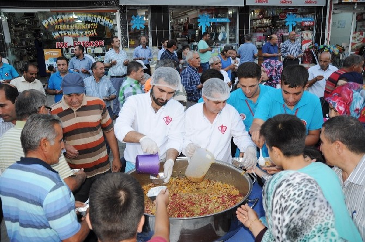 Erdemli\'de Camiler ve Din Görevlileri Haftası