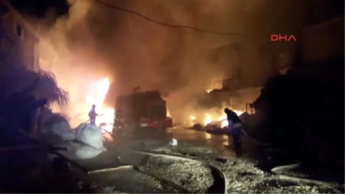 Gaziantep\'te Fabrika Yangın: Yaralılar Var