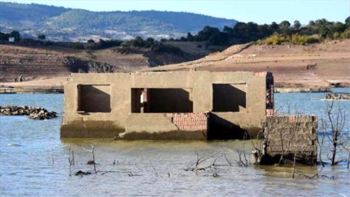 Görüntülü Haber)baraj Altından Çıkan Köye Ziyaretçi Akını