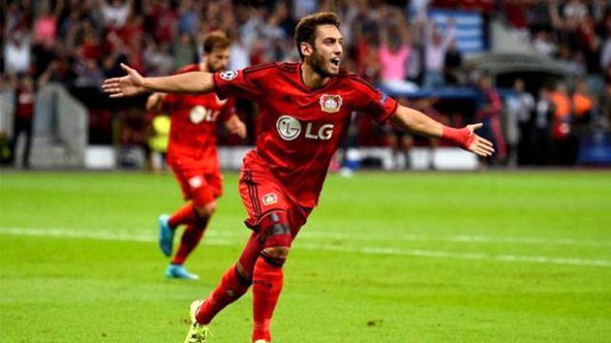 Hakan Çalhanoğlu\'nun Asistleri Galibiyeti Getirdi