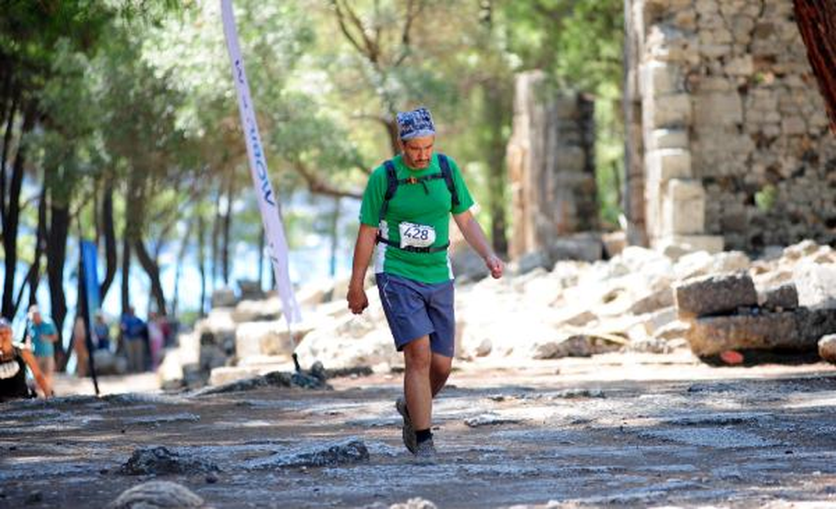Likya Yolu Ultra Maratonu Kemer\'de Sona Erdi