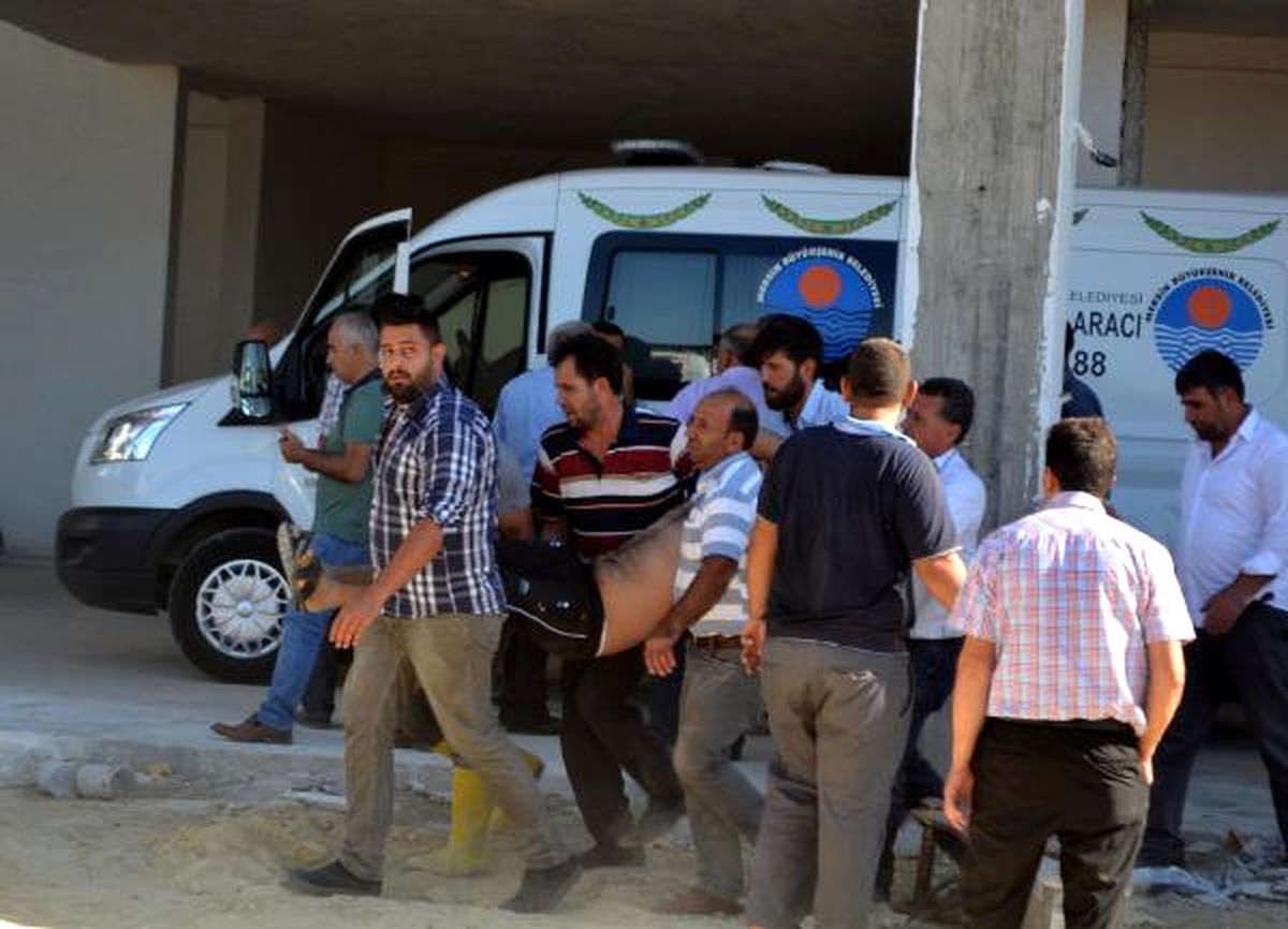 Mersin\'de 10\'uncu Katta Düşen İşçi Öldü