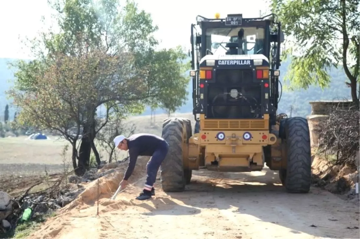 Odunpazarı Belediyesi Yol Yapım ve Onarım Çalışmalarına Devam Ediyor