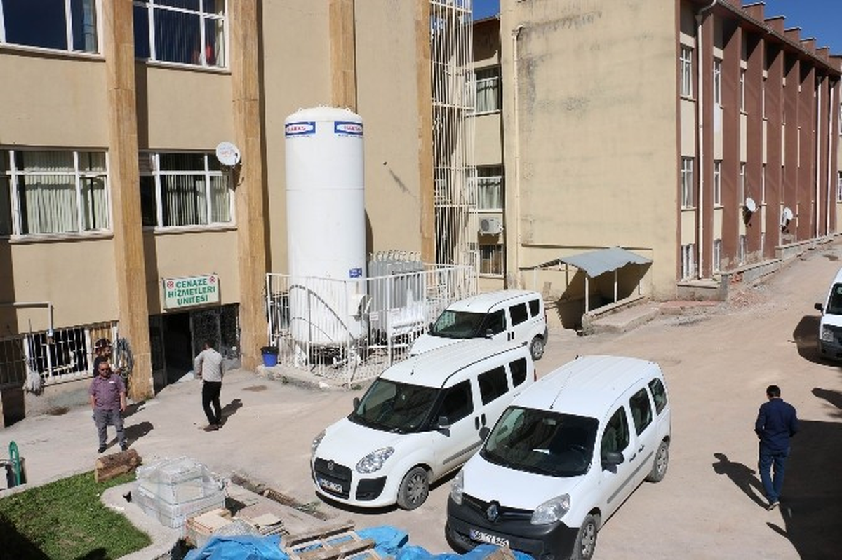 Öldürülen 6 Teröristin Cenazeleri ile İlgili Otopsi İşlemleri Devam Ediyor