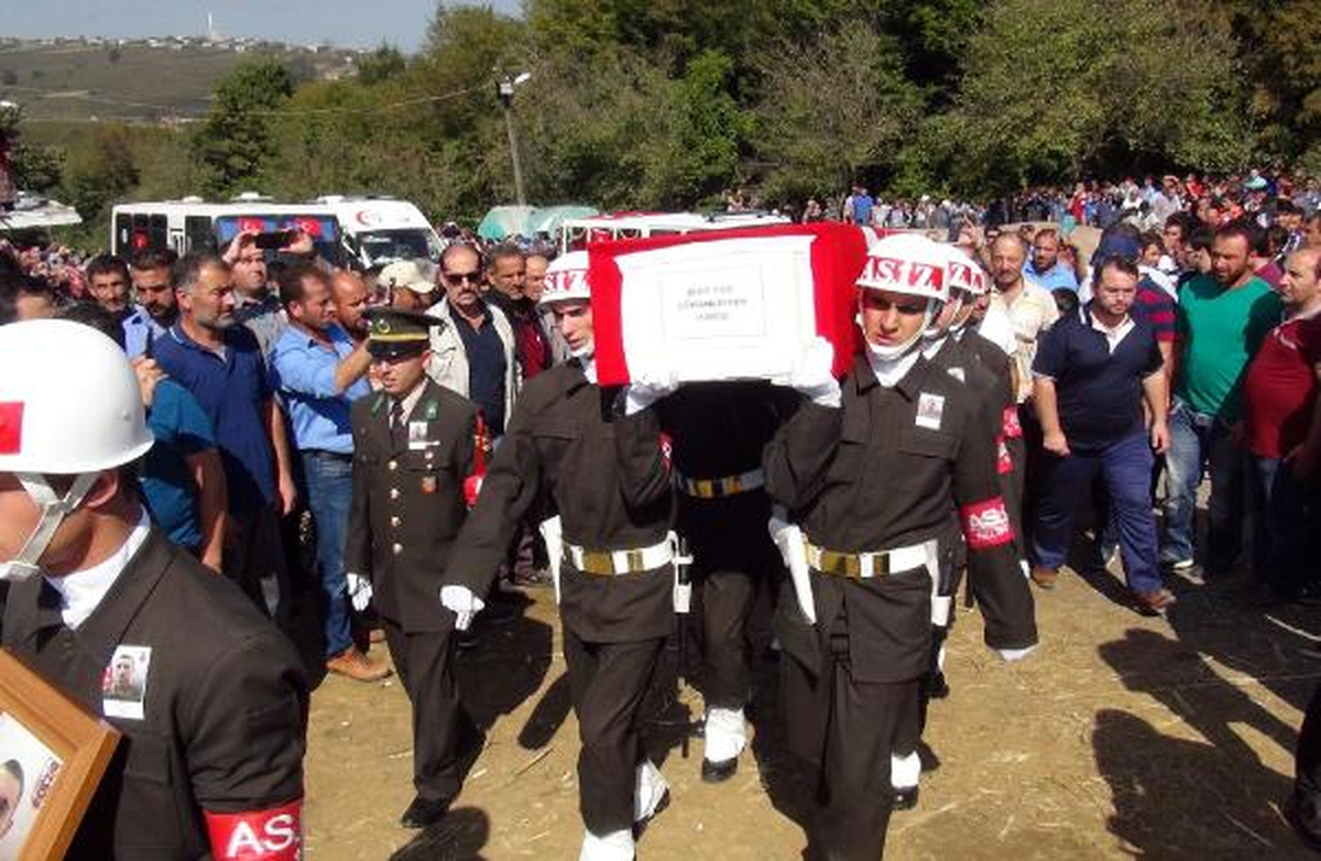 180 Nüfuslu Mahalle 1 Ayda 2'nci Şehidi Verdi