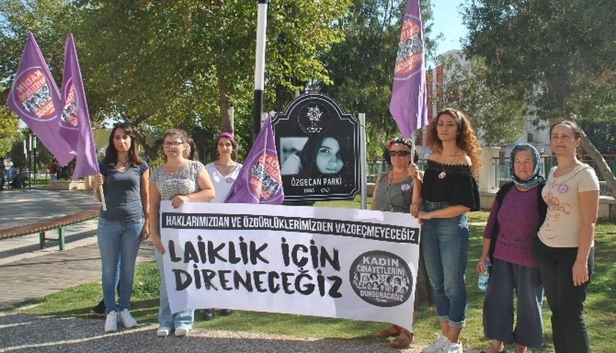 Kadın Cinayetlerini Durduracağız Platformu\'ndan Özgecan Parkı\'nda Eylem