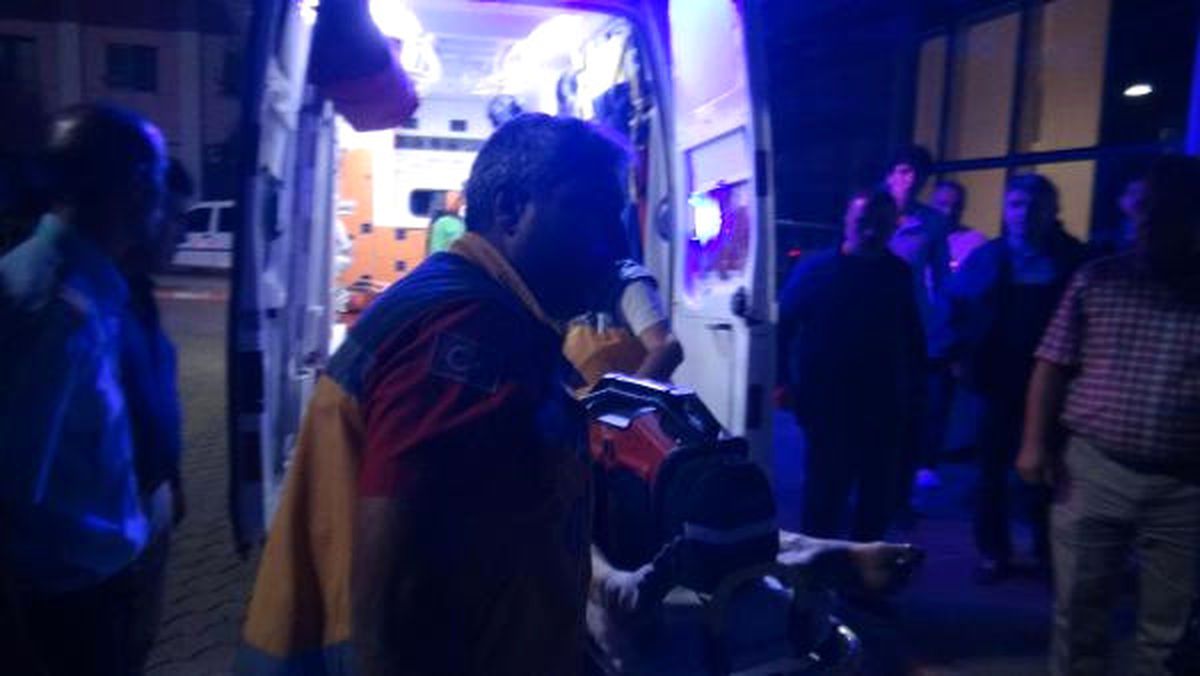 Kilis\'e Düşen Roket İmha Edilirken Patladı: 1 Polis Şehit, 2 Asker Yaralı (2)