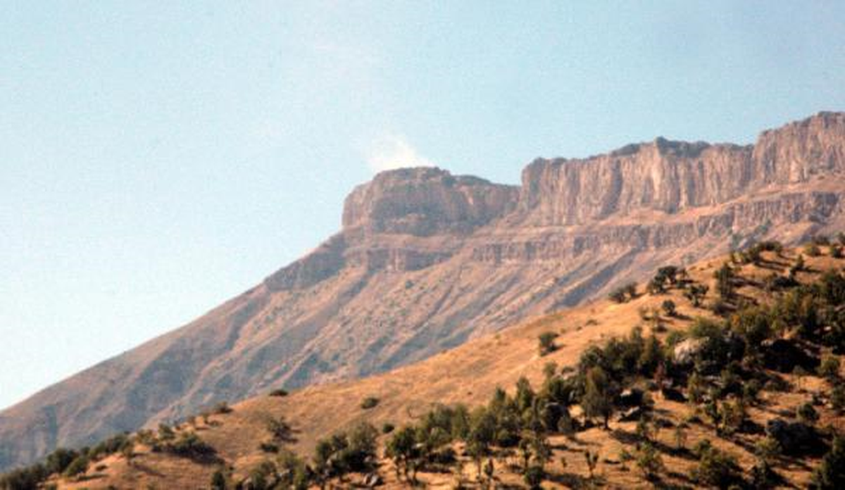 PKK\'lı Teröristler Üs Bölgesine Saldırdı