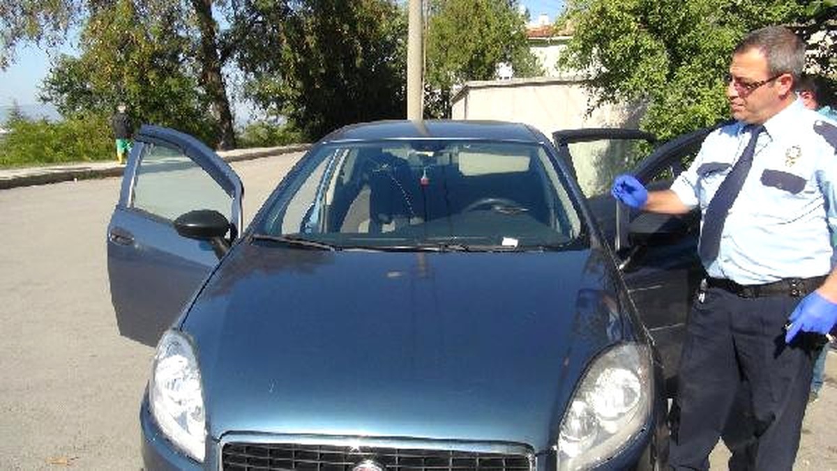 Uyuşturucu Bağımlısı, Otomobilde Baygın Bulundu