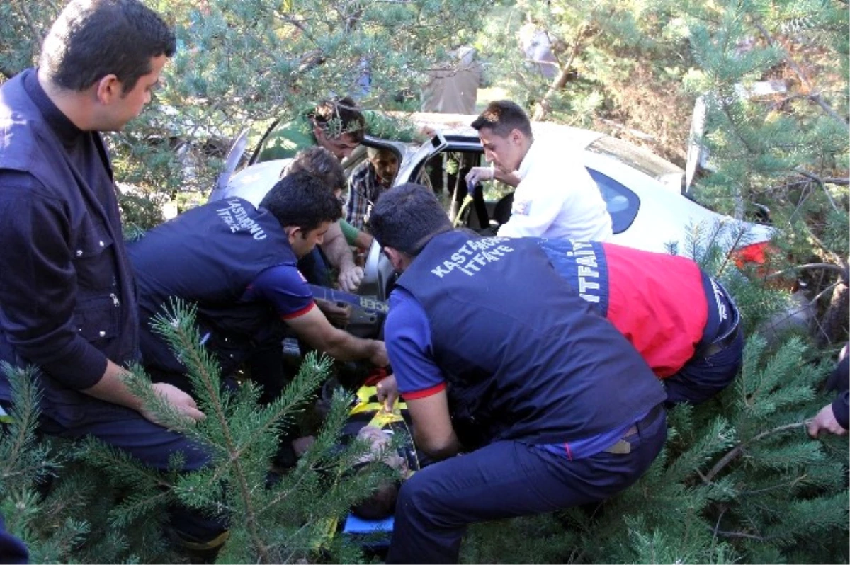 Yoldan Çıkan Otomobil Ormanlık Alana Uçtu: 1 Ölü, 2 Yaralı