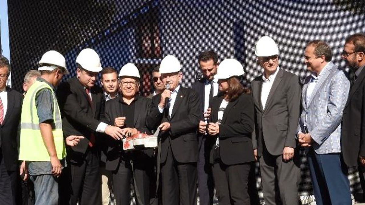 Kılıçdaroğlu, Zülfü Livaneli Sanat Merkezi\'nin Temel Atma Törenine Katıldı-2