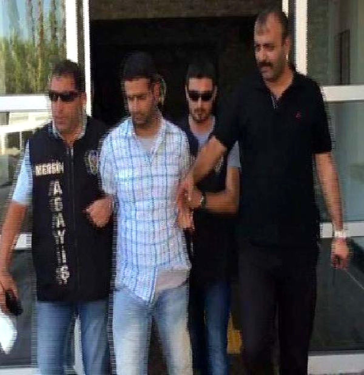 28 Bin Lira Olan Çantayı Çaldı, Kaçamadan Yakalandı