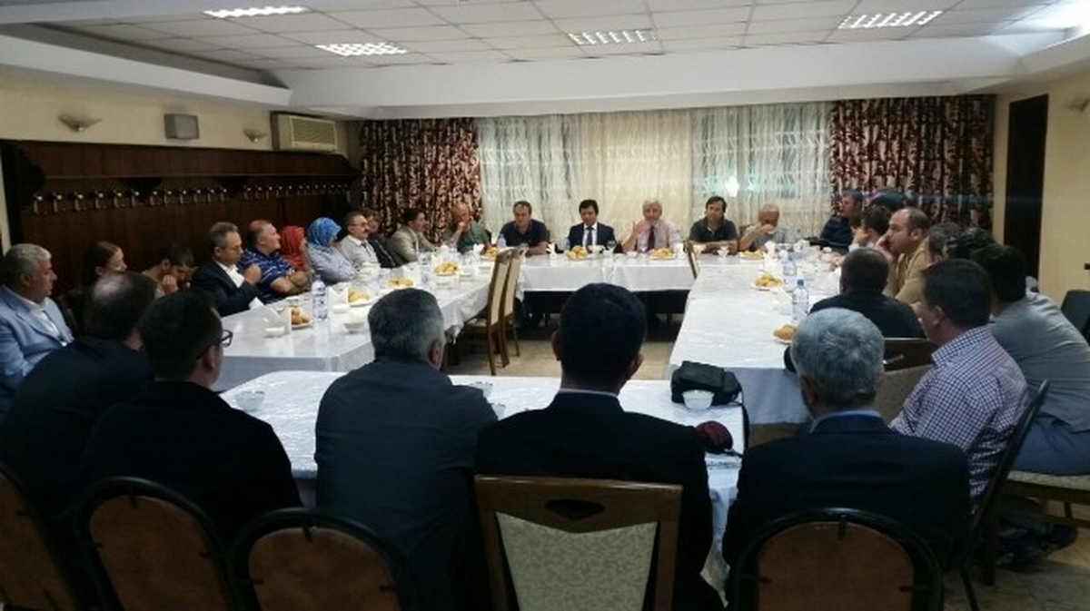 Ahmet Yesevi Üniversitesi\'nde "Kur\'an ve İnsan" Konferansı