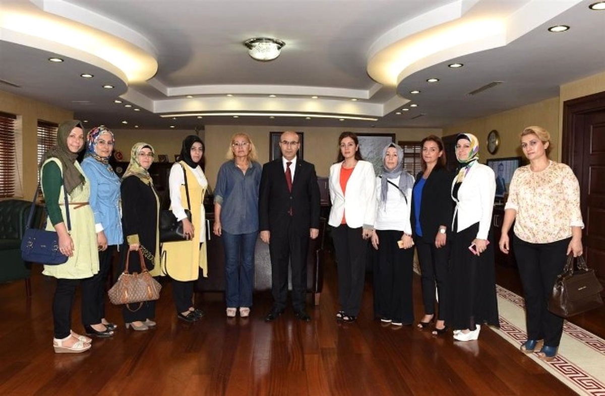 AK Parti Seyhan İlçe Kadın Kolları Vali Demirtaş\'ı Ziyaret Etti