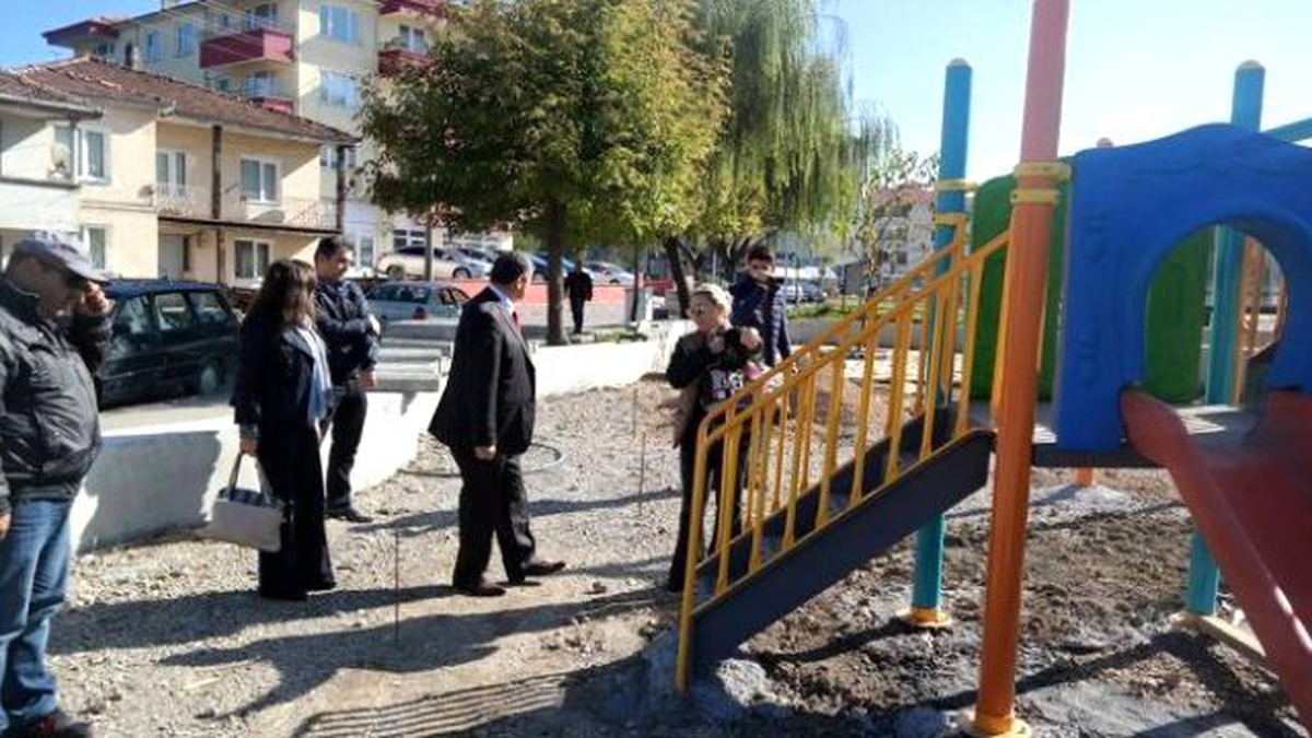 Bartın Belediye Başkanı Akın, Park Çalışmalarını İnceledi