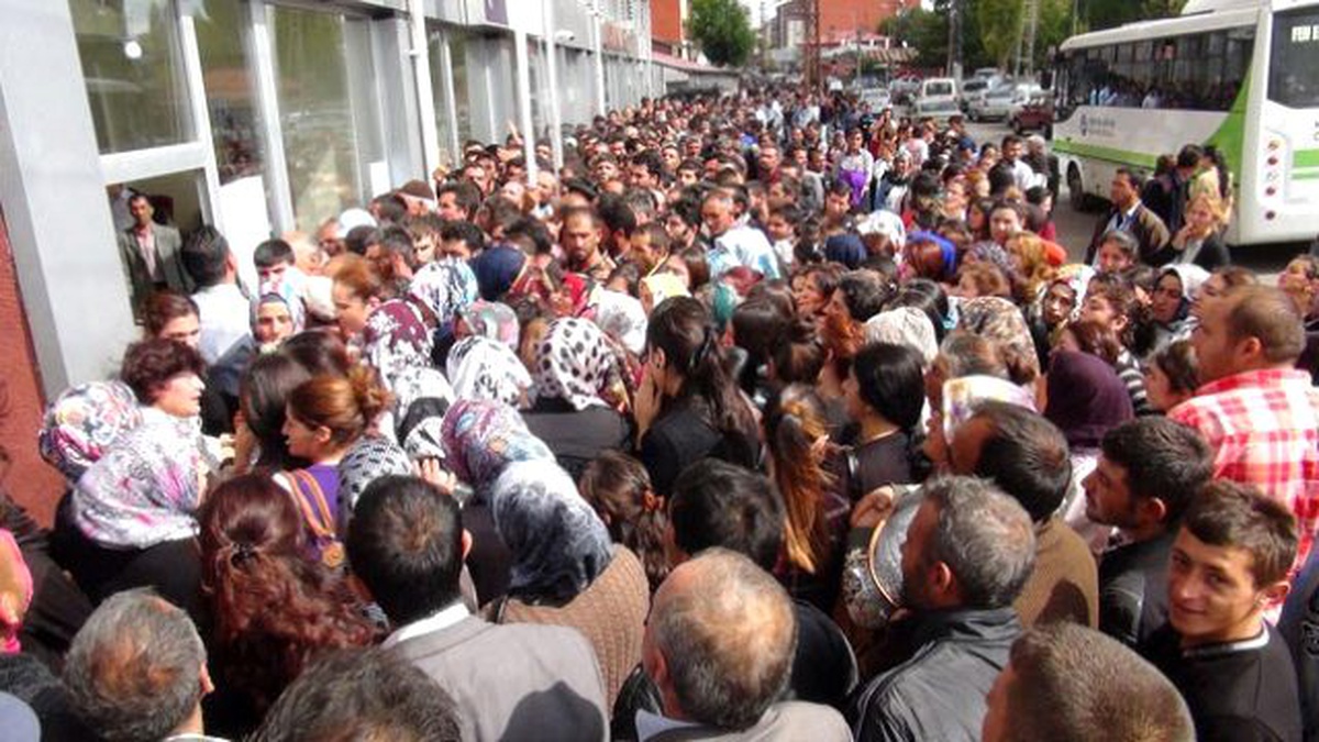 Besni\'de 50 Kişilik İşe 969 Kişi Başvurdu