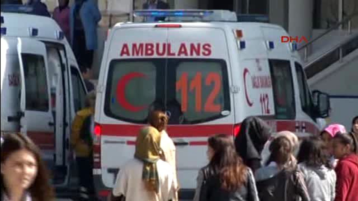Bolu Okulda Tıkanan Kanalizasyona Tuz Ruhu Döküldü, 25 Öğrenci Zehirlendi