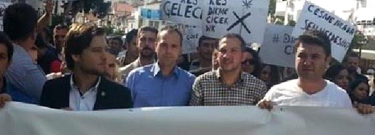 CHP\'li Gençler Hakaretten Yargılanacak