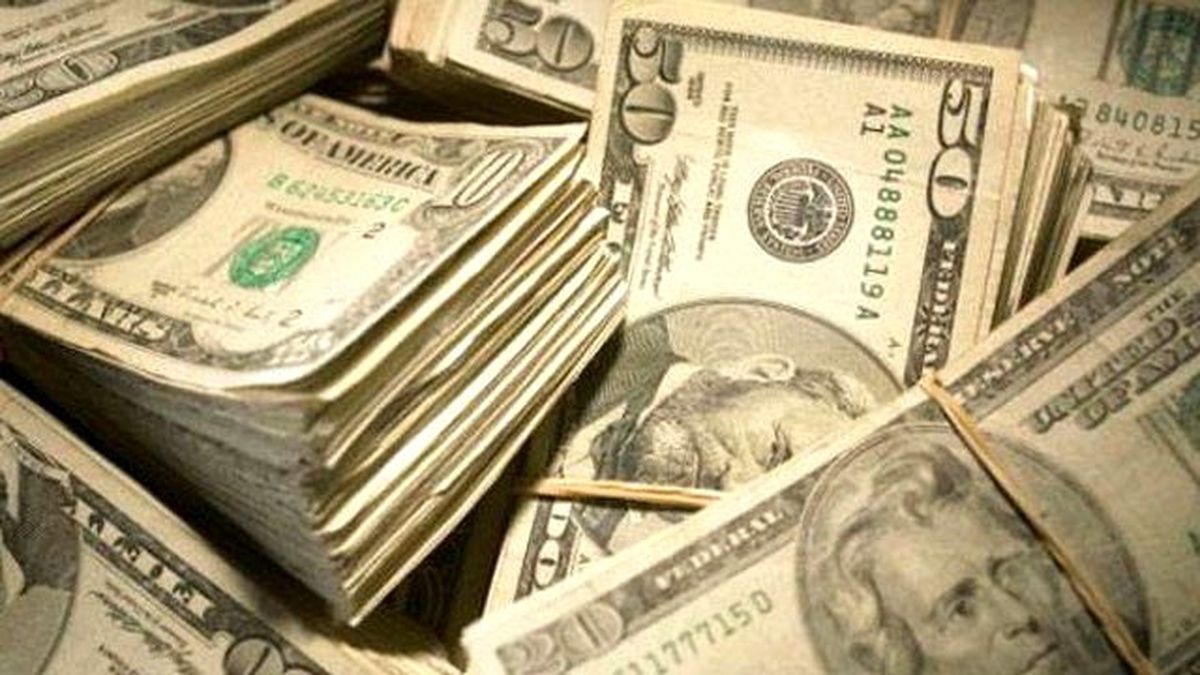 Dolar, Ağustos'tan Beri İlk Kez 3.02'yi Aştı