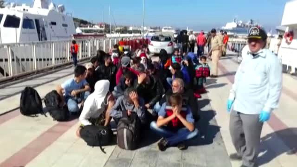 Ege Denizi\'nde Yasa Dışı Geçişler