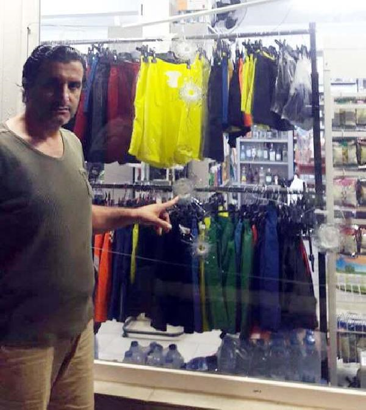 Ensar Vakfı Bodrum Şube Başkanı\'nın Marketine Silahlı Saldırı