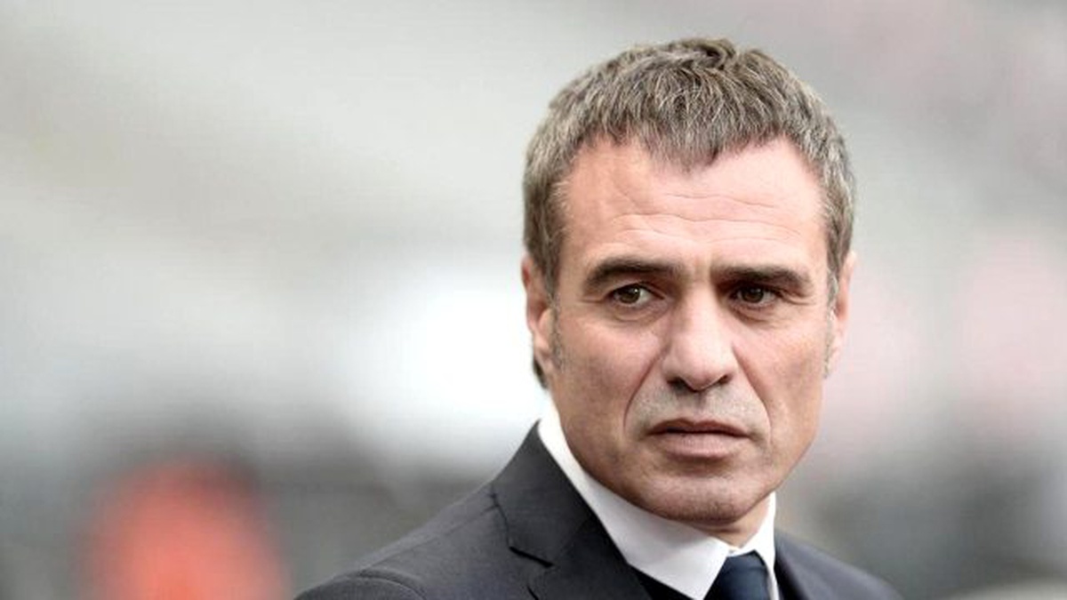 Ersun Yanal\'dan Flaş Bir Karar Hazırlığı!