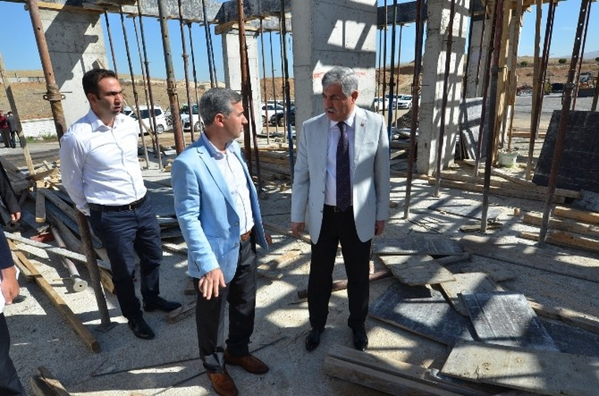 Fen İşleri Koordinasyon Merkezi Yapılıyor