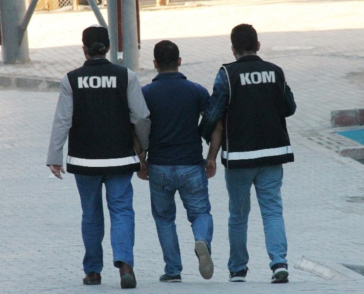 Fetö Operasyonunda 15 Polis Gözaltına Alındı