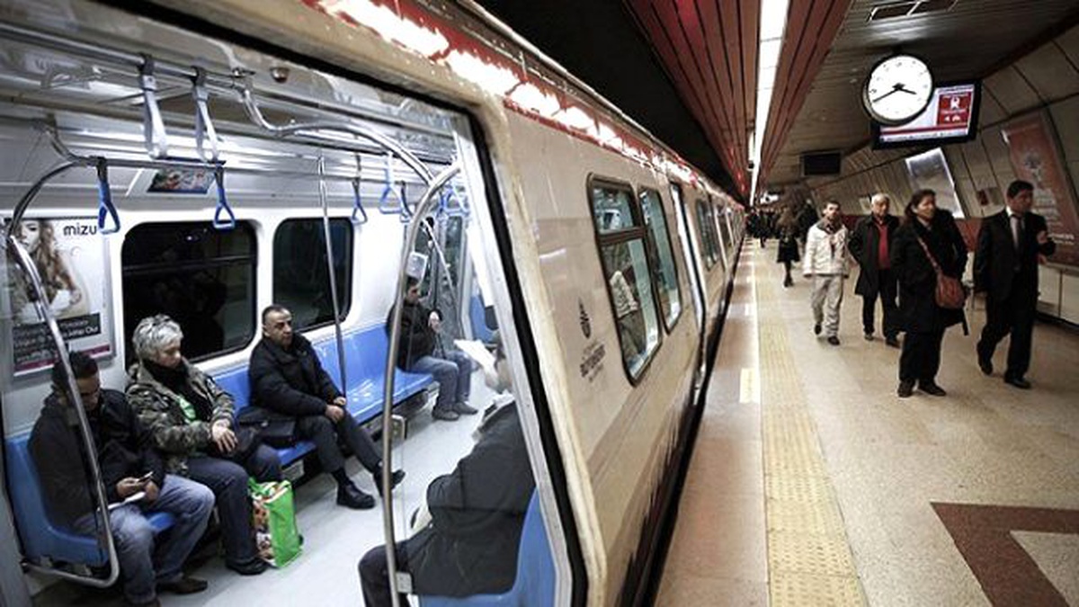 İstanbul\'da Metro Seferleri Normale Döndü