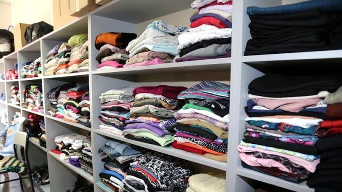 Kışlık Giyim Eşyaları Sosyal Markette İhtiyaç Sahiplerini Bekliyor