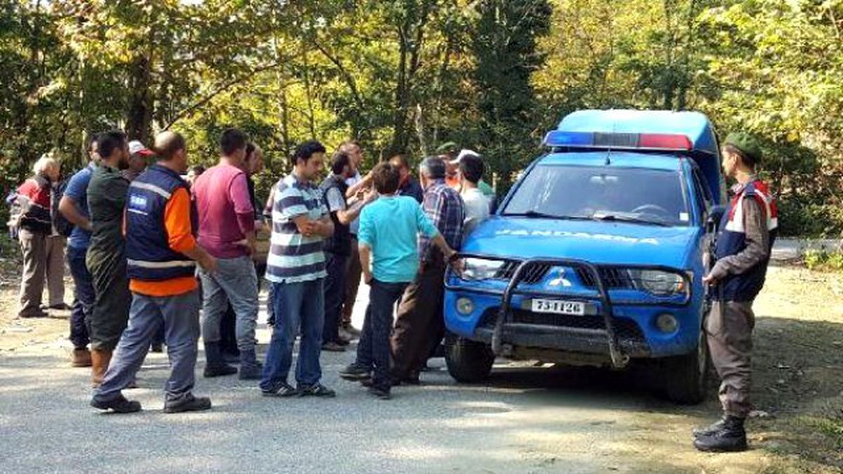 Görüntülü Haber) Mahalleliden \'Dışarıdan Gelenler Kestane Toplamasın\' Tepkisi