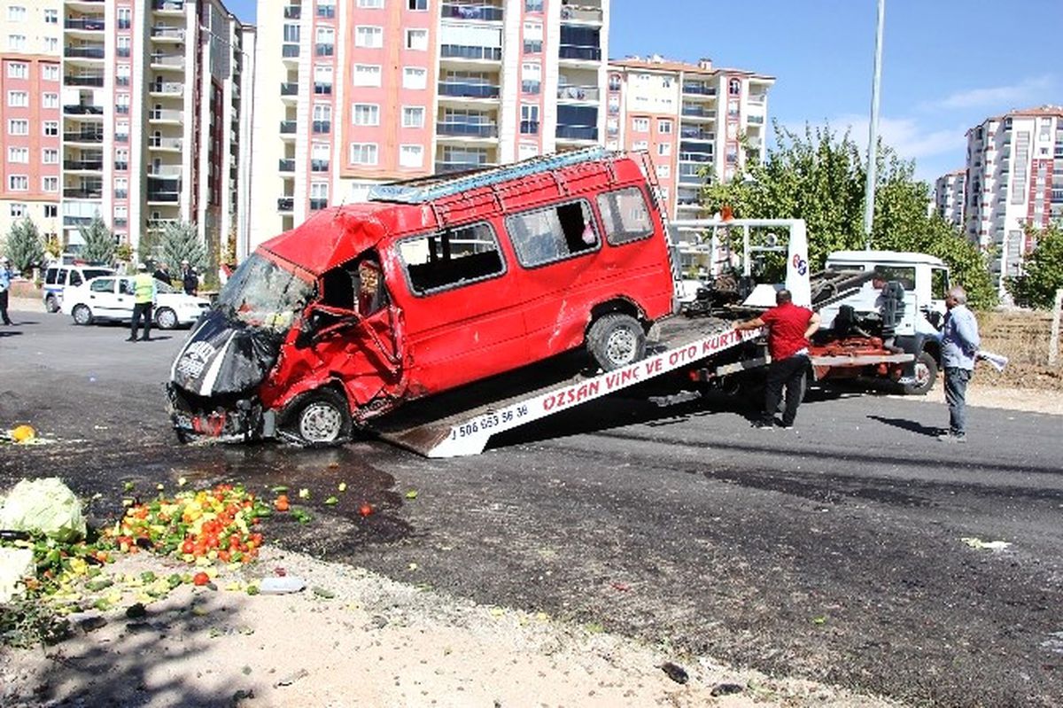 Malatya\'da Trafik Kazası: 1 Ölü, 1 Yaralı