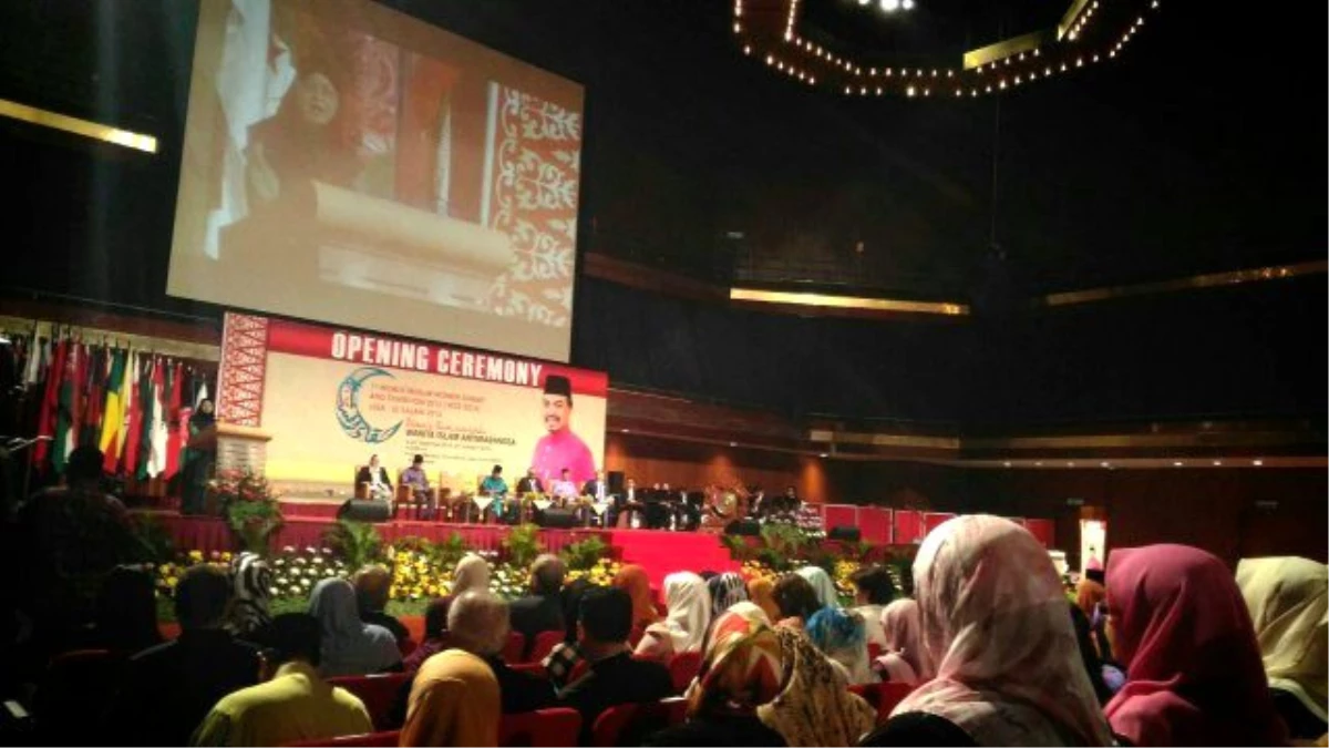 Malezya\'daki Uluslararası Müslüman Kadınlar Zirvesi