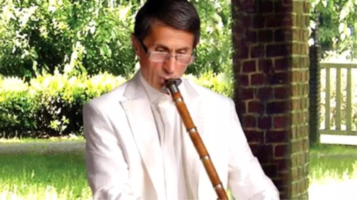 Ne Motosikletinden Ne Koşmaktan Ne de Neyinden Vazgeçiyor