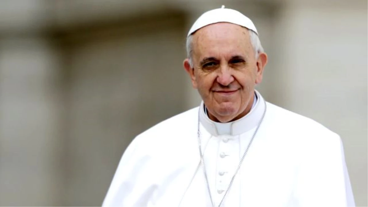 Papa: Eşcinselleri veTrans Bireyleri Kabul Etmeliyiz