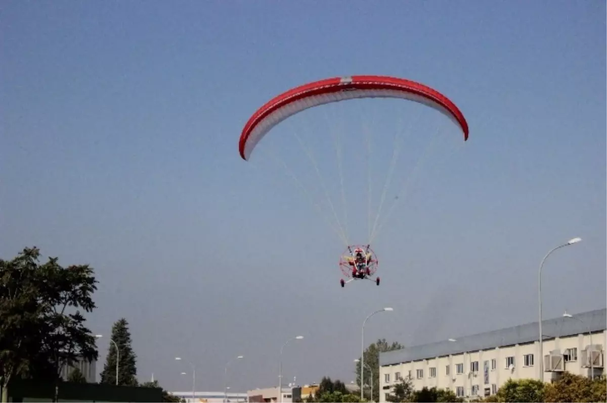 Uçmak İçin Kendi Paramotorunu İmal Etti