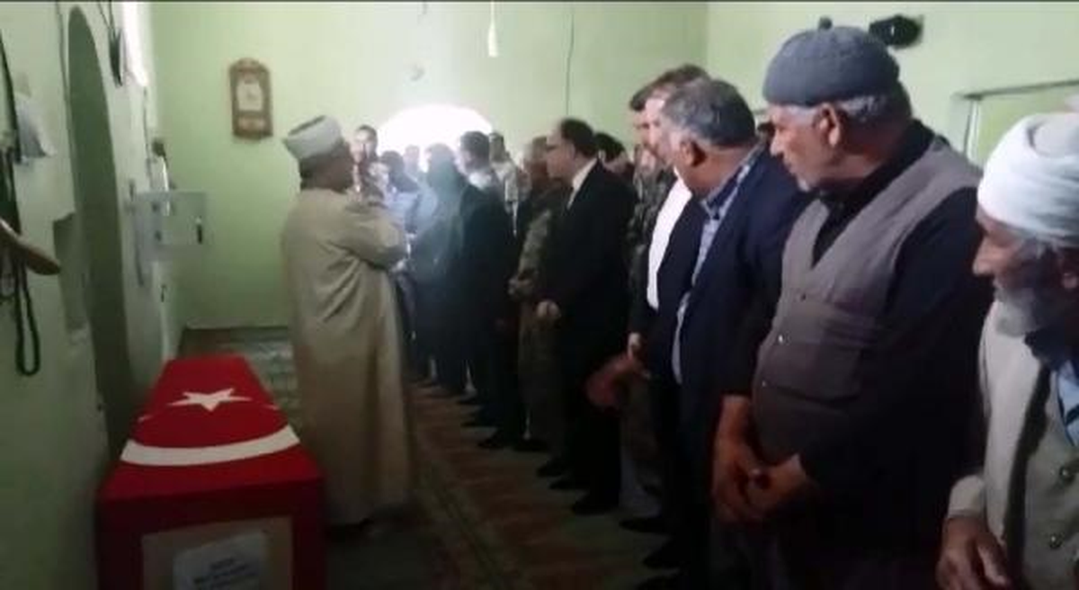 Şehit Korucu Toprağa Verildi