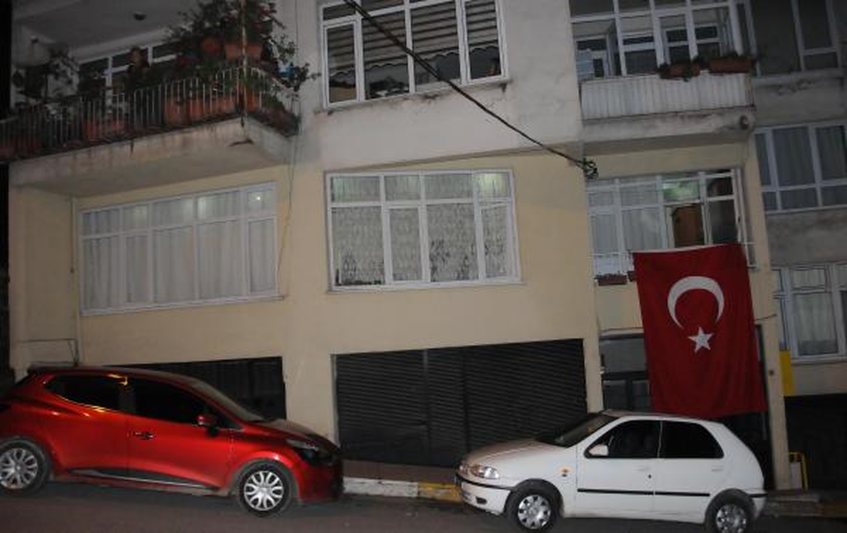 Şehit Polisin Baba Evinde Yas