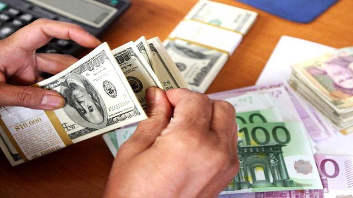 Doların Ateşi Düşmüyor! Haftaya Çok Hızlı Başladı
