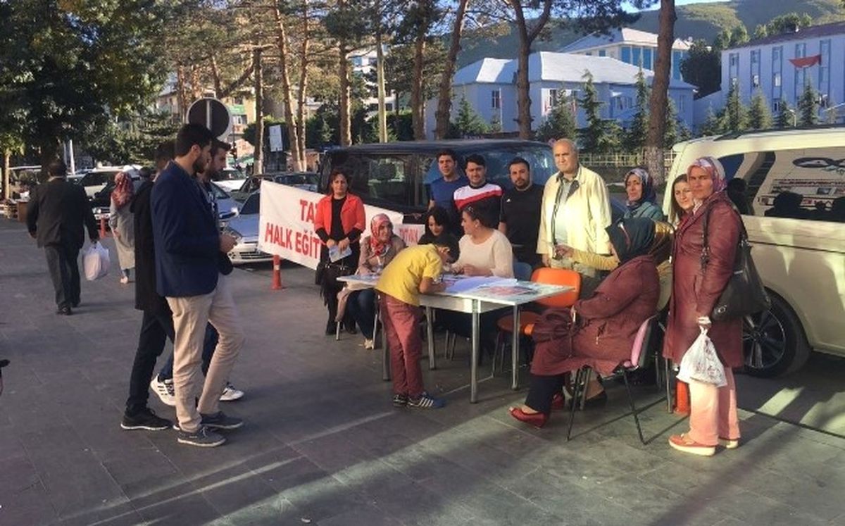 Tatvan Hem\'den Kurs Tanıtım Standı