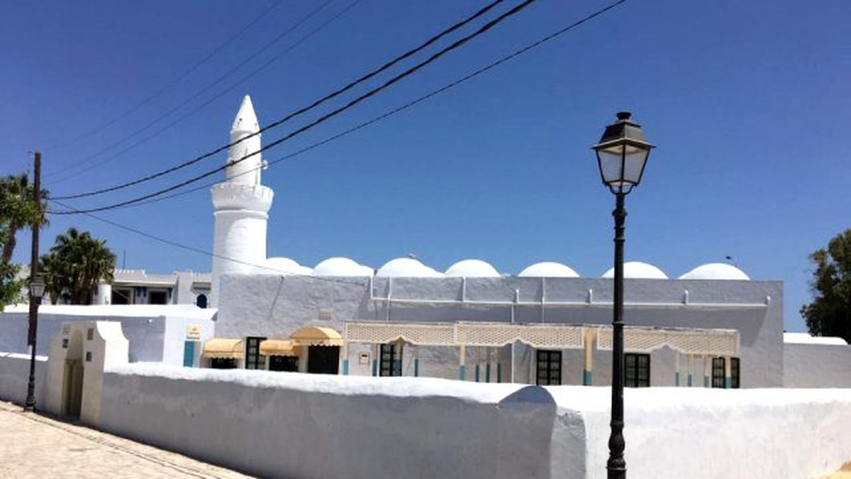 Tika\'dan Tunus\'un Cerba Adasındaki Tarihi Türk Camisine Donanım Desteği