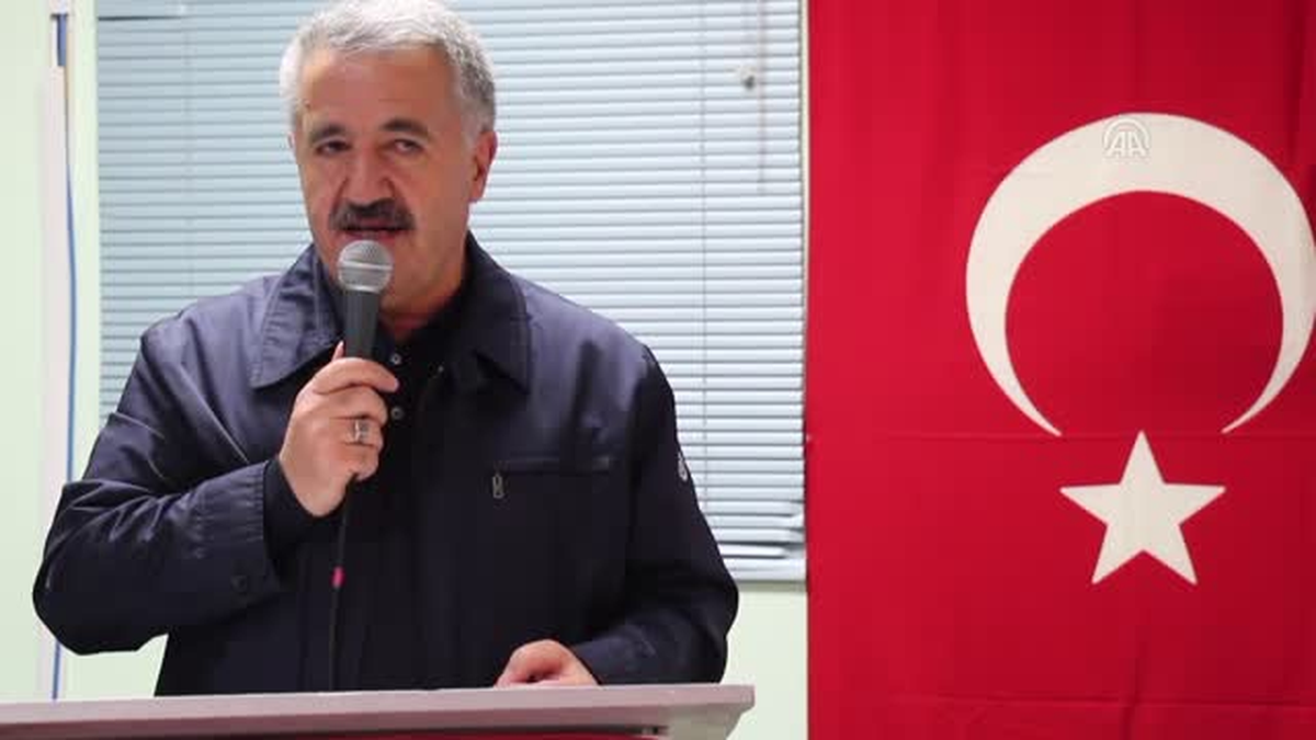 Ulaştırma Bakanı Arslan: THY'de Aile İndirimi Yakında Başlayacak