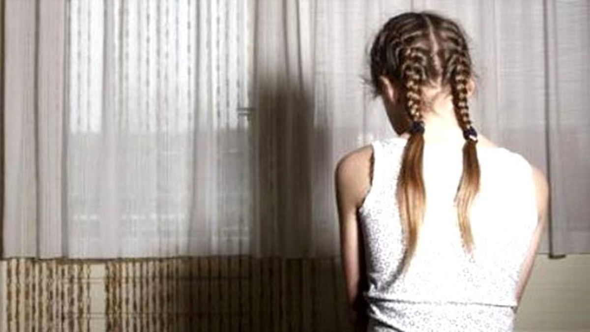 6 Kız Öğrenciyi İstismarla Suçlanan Öğretmenin Adli Kontrol Tedbiri de Kaldırıldı