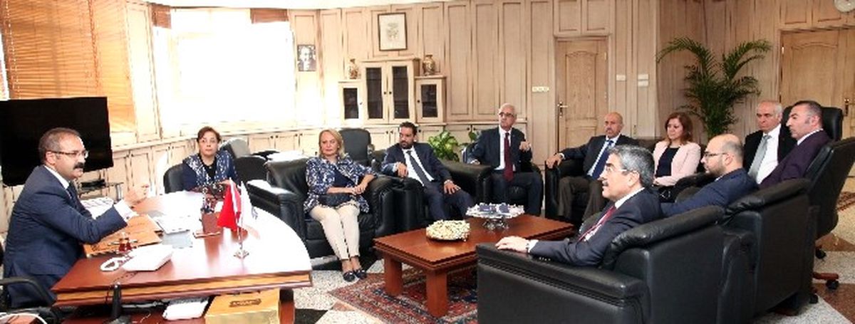 AK Parti İl Yönetiminden Gaün Rektörü Gür\'e Hayırlı Olsun Ziyareti