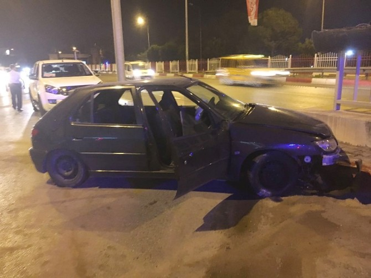 Antalya\'da Trafik Kazası: 3 Yaralı