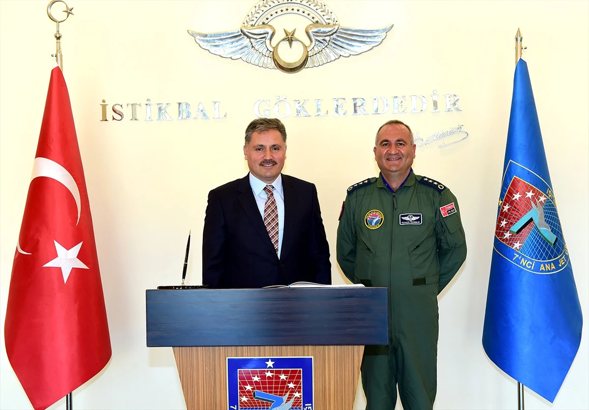 Başkan Çakır\'dan 7. Ana Jet Üs Komutanlığına Ziyaret