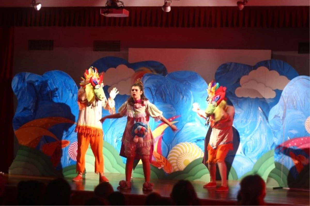 Berko Çocuk Tiyatrosu, Koruncuk Vakfı Ziyaretiyle Sezonu Açtı